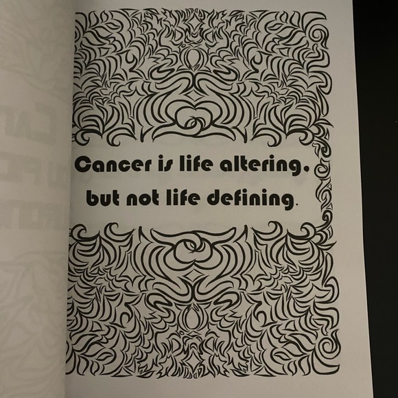 New Adult coloring book and colored pencils - Picture 4 of 10